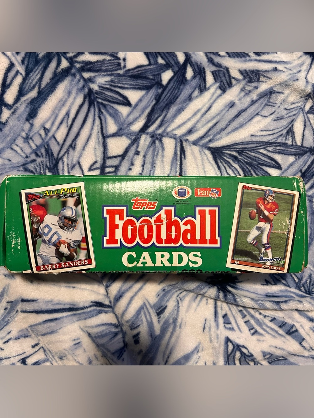 Vintage 1991 Topps NFL Football Complete Factory Box Set - 660 Cards